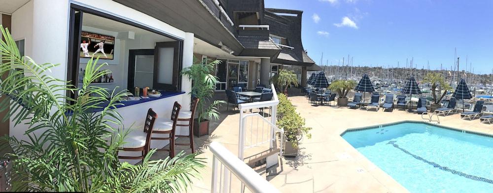 Bay Club Hotel And Marina San Diego Exterior foto