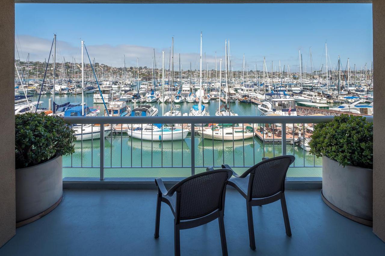 Bay Club Hotel And Marina San Diego Exterior foto
